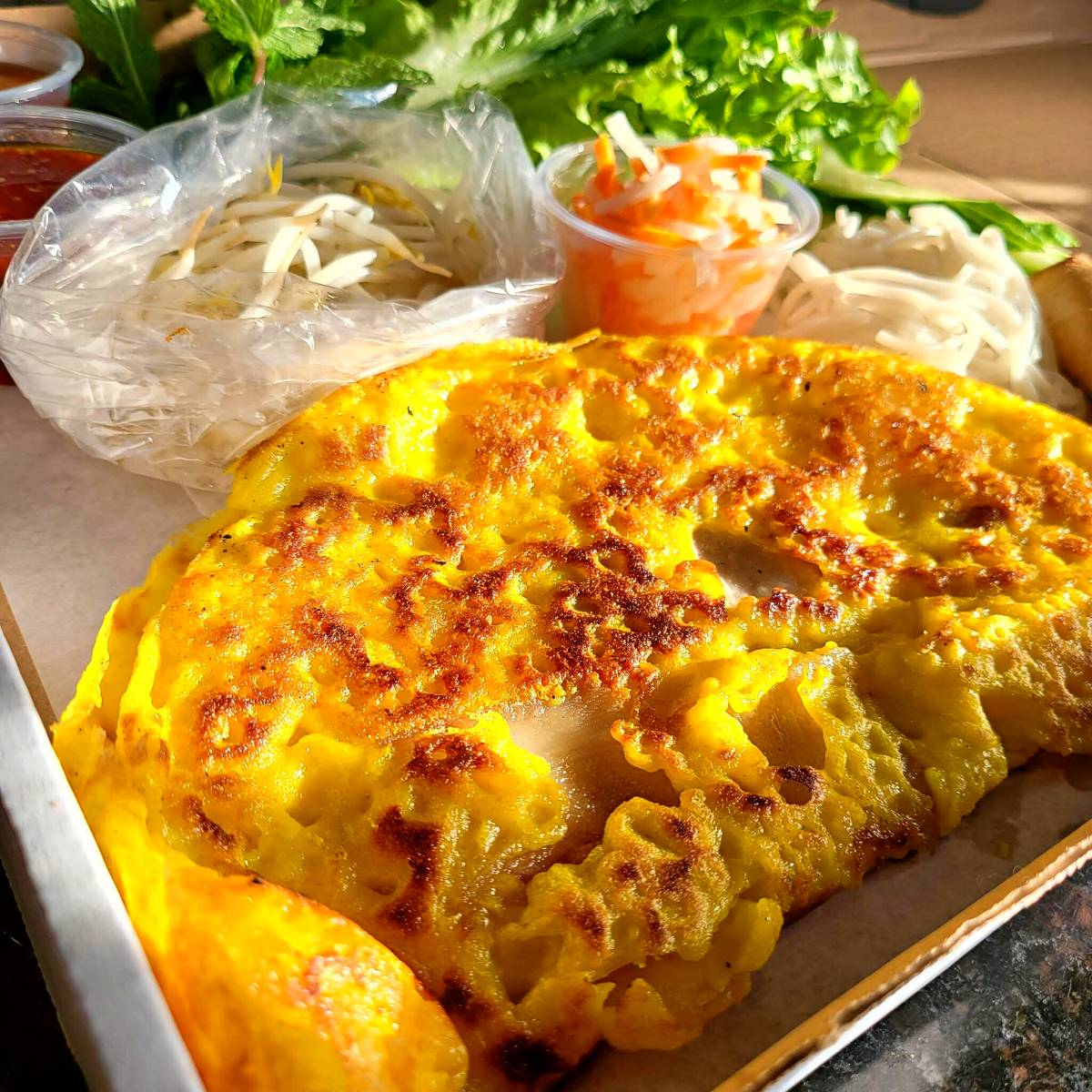 Bánh Xèo (Vietnamese Crepes)