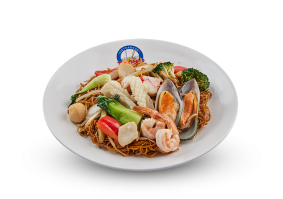 Stir Fried Soft Egg Noodle with Seafood (Mì Xào  Mềm Đồ Biển)